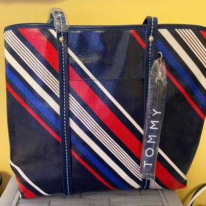 Tommy Hilfiger bag. Never used, like new.